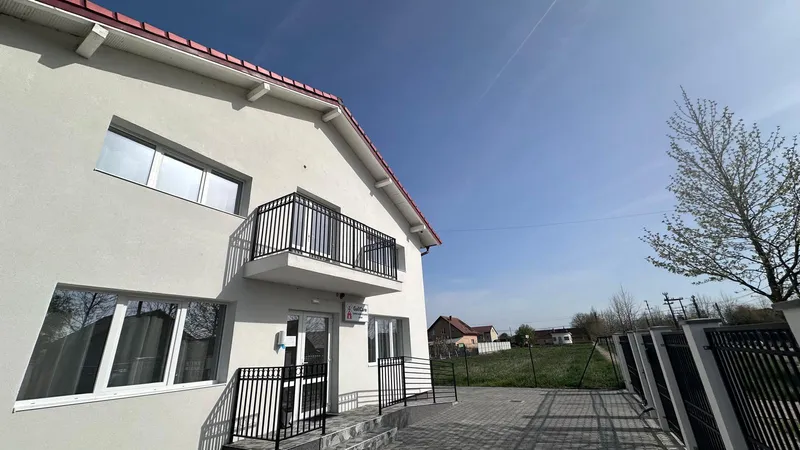 Slider image 3